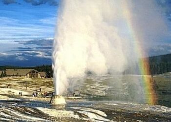 La vie des volcans révélée grâce à la relativité générale d’Einstein