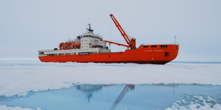 L’expédition GLACE autour du Groenland reportée, faute d’autorisations de navigation danoises