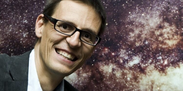 Didier Queloz: «La science a besoin de la notoriété de ses Nobel, comme le sport a ses célébrités»