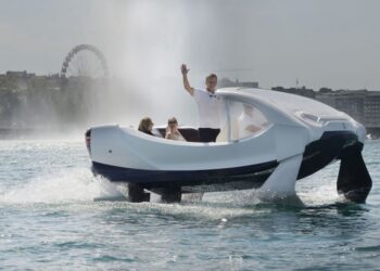 A bord d’une SeaBubble, voler sur le Léman