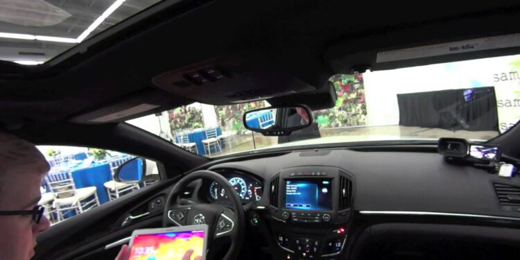 Comment votre voiture connectée peut se faire hacker