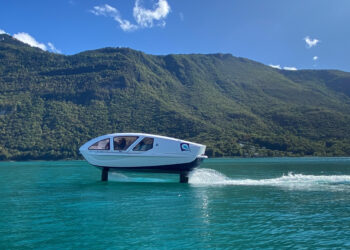 Les bateaux électriques à foil pourraient révolutionner le transport des passagers. Premier bilan sur le lac d’Annecy.