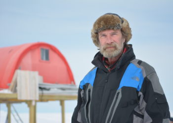 Konrad Steffen, l’ « homme des glaces », au coeur d’un documentaire sur la fonte du Groenland
